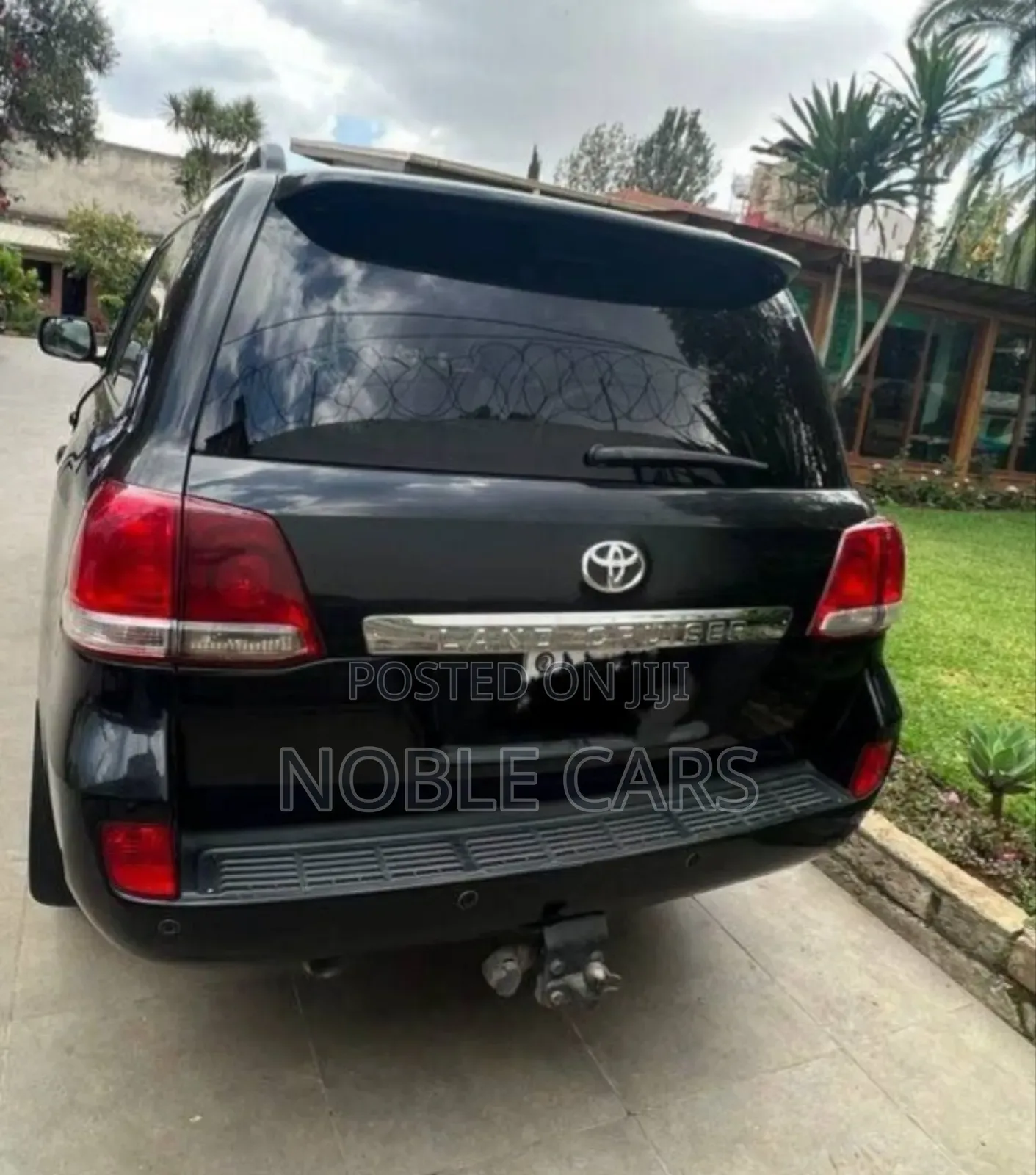 Toyota Land Cruiser 4.5 V8 VXR 2013 Matt Black