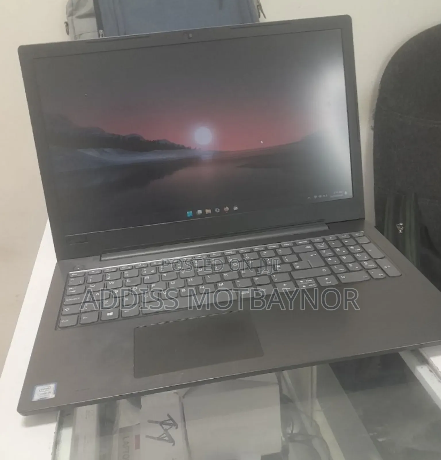 New Laptop Lenovo V310 12GB Intel Core I5 SSD 256GB