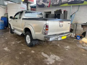 Toyota Hilux 2008 Silver