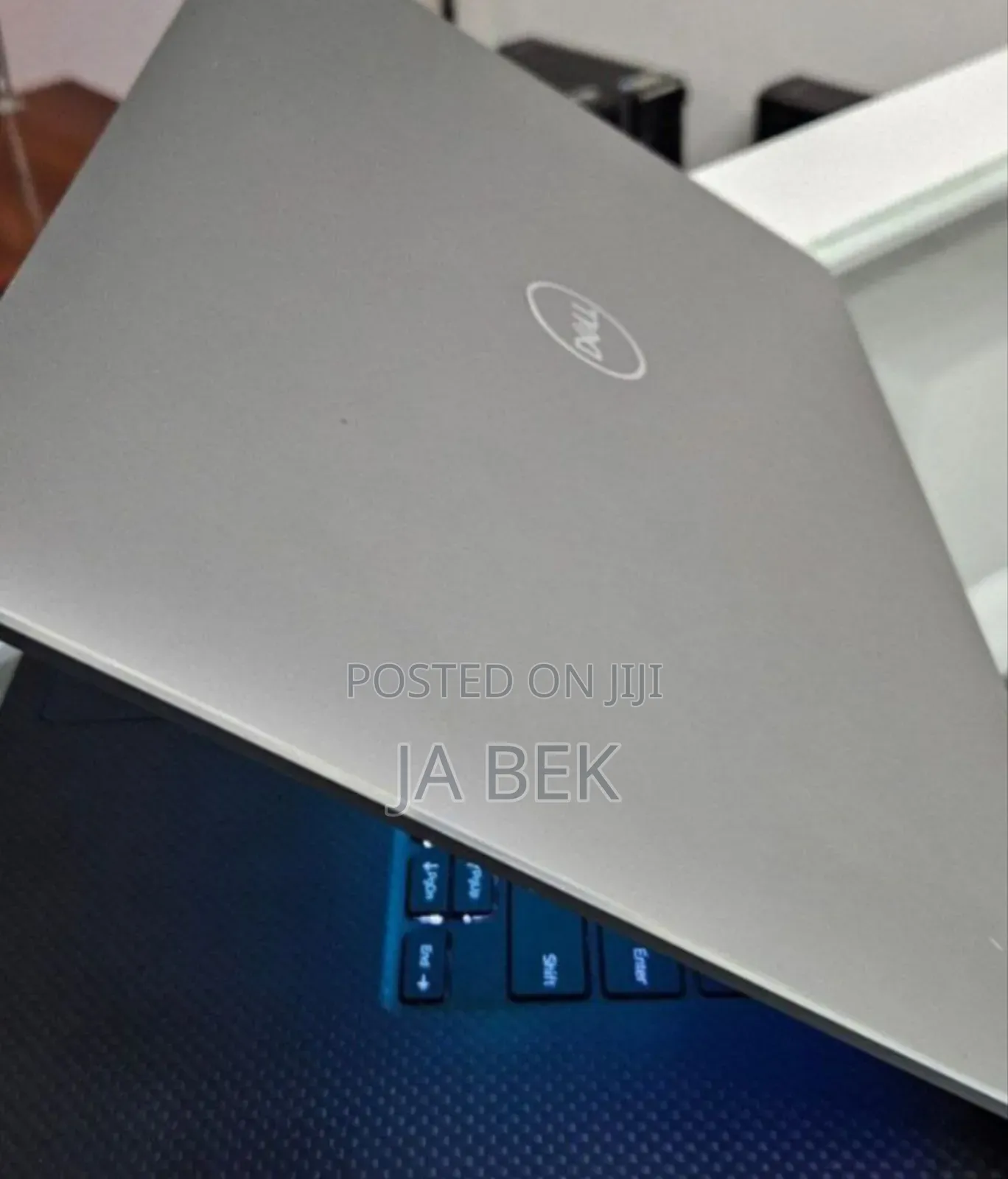 New Laptop Dell Precision 5540 16GB Intel Core I5 SSD 256GB