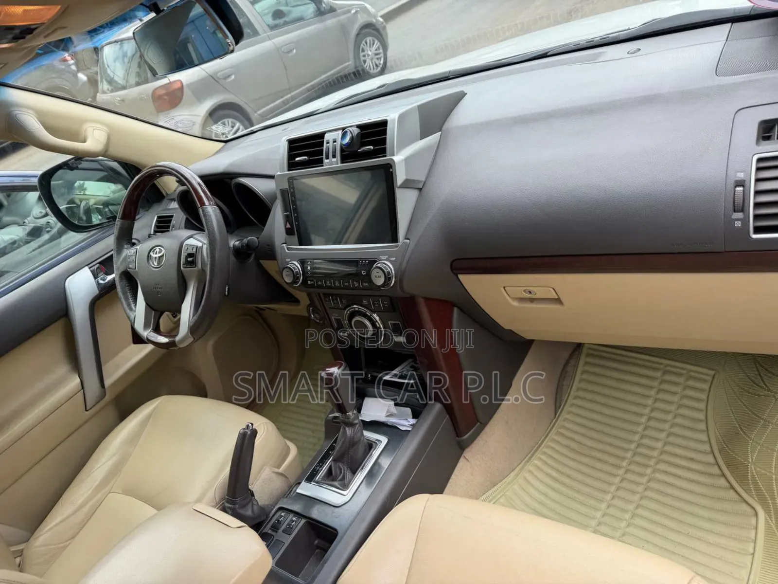 Toyota Land Cruiser 2008 White