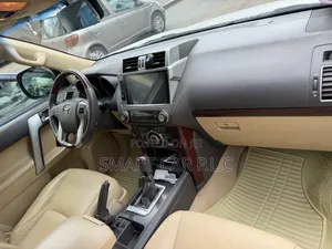 Toyota Land Cruiser 2008 White