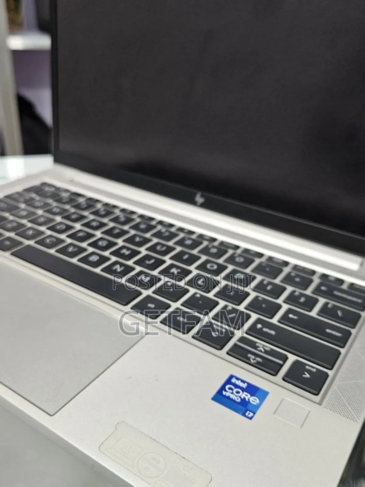 New Laptop HP EliteBook 830 G8 16GB Intel Core I7 SSD 512GB