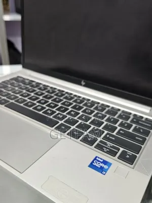 New Laptop HP EliteBook 830 G8 16GB Intel Core I7 SSD 512GB