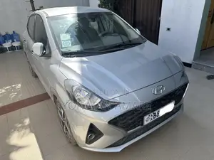 Photo - Hyundai I10 2021 Silver