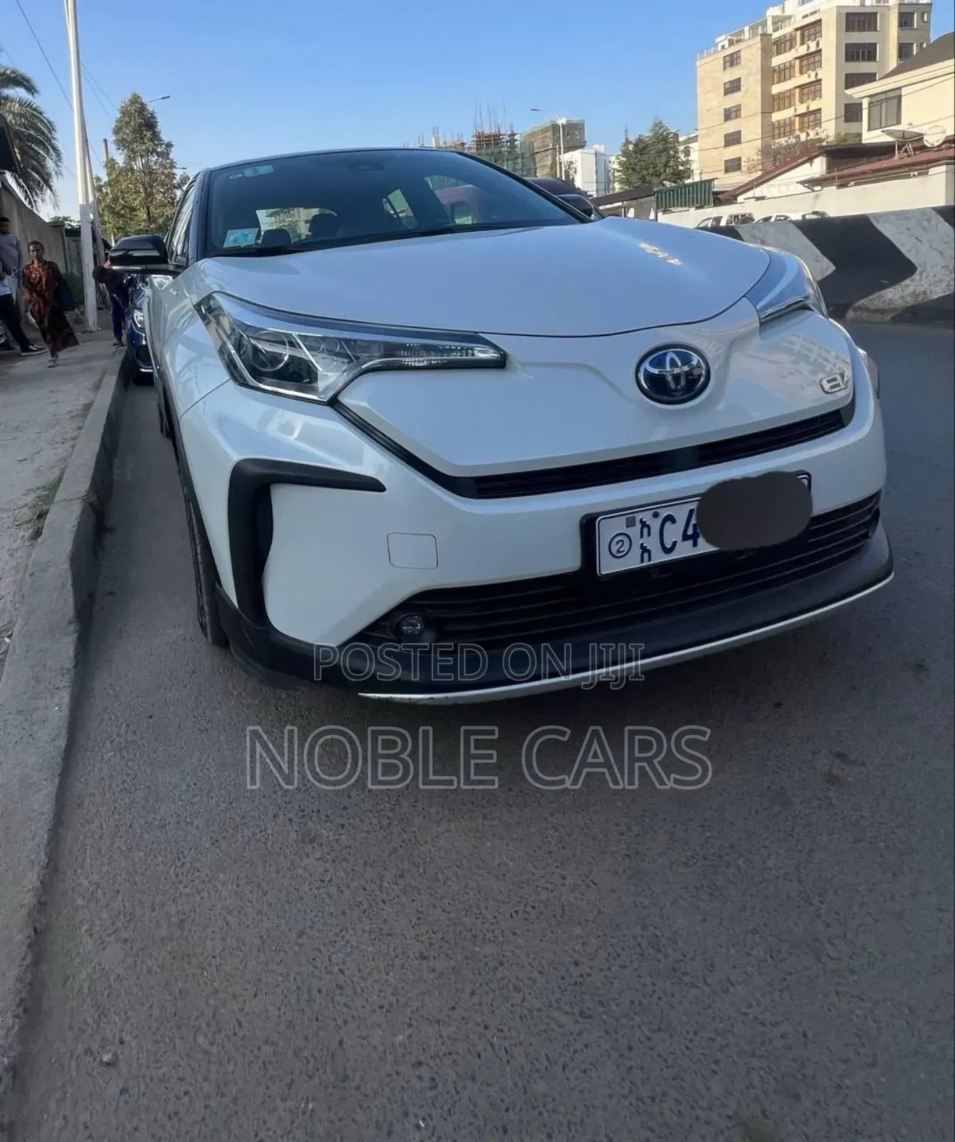 Toyota C-HR 2023 Ivory