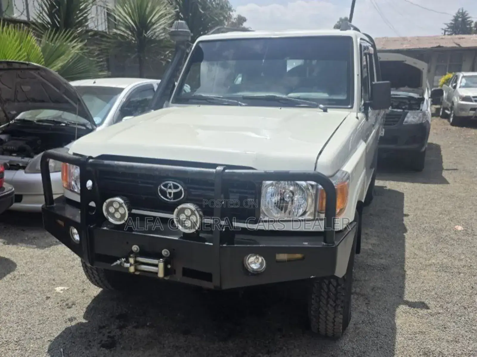 Toyota Land Cruiser 2020 White
