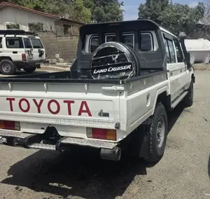 Toyota Land Cruiser 2020 White