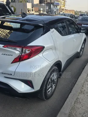 Toyota C-HR 2023 White