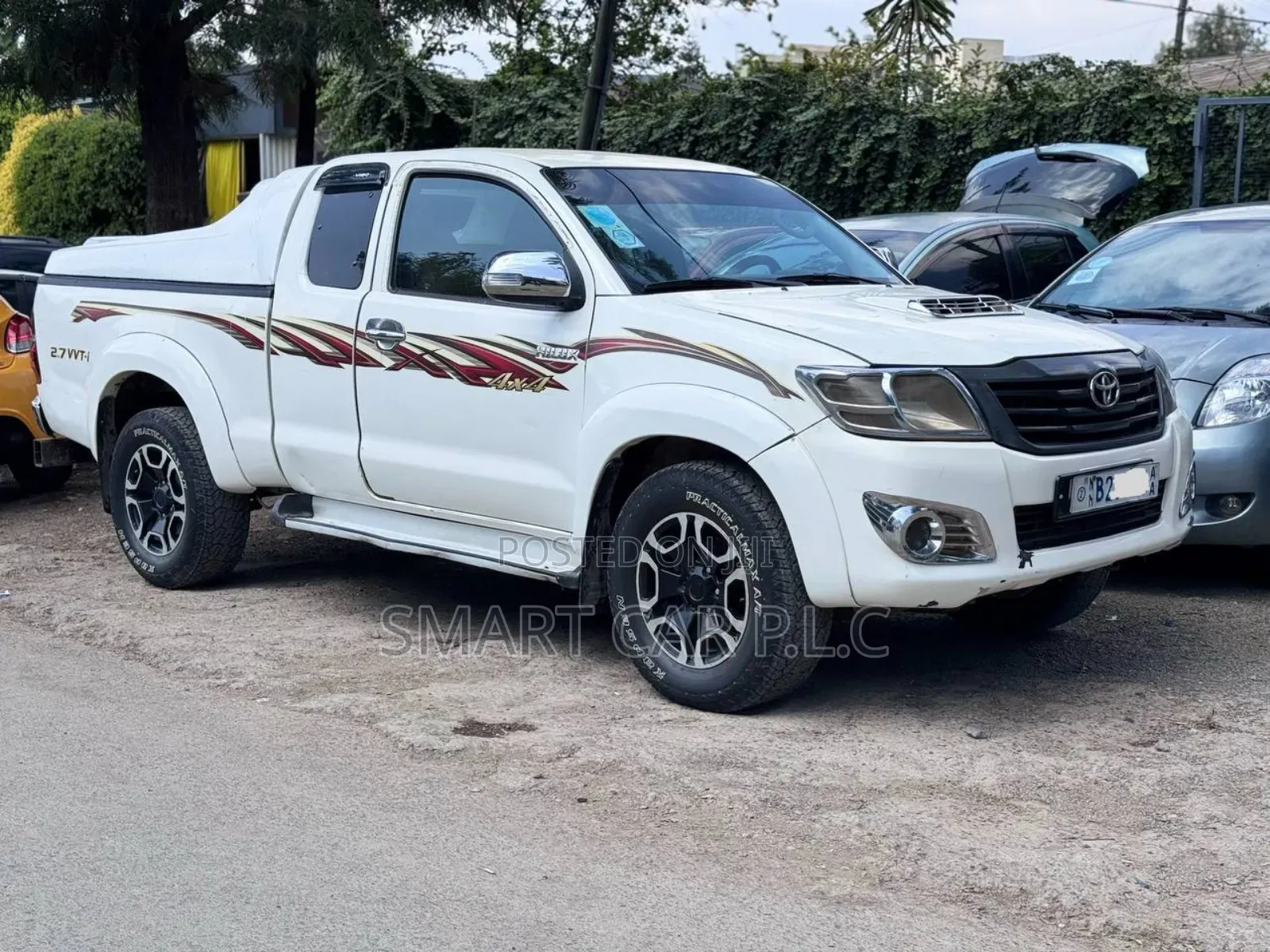 Toyota Hilux 2013 White
