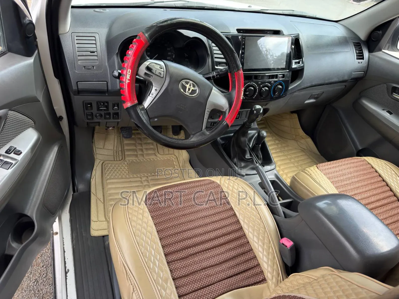 Toyota Hilux 2013 White