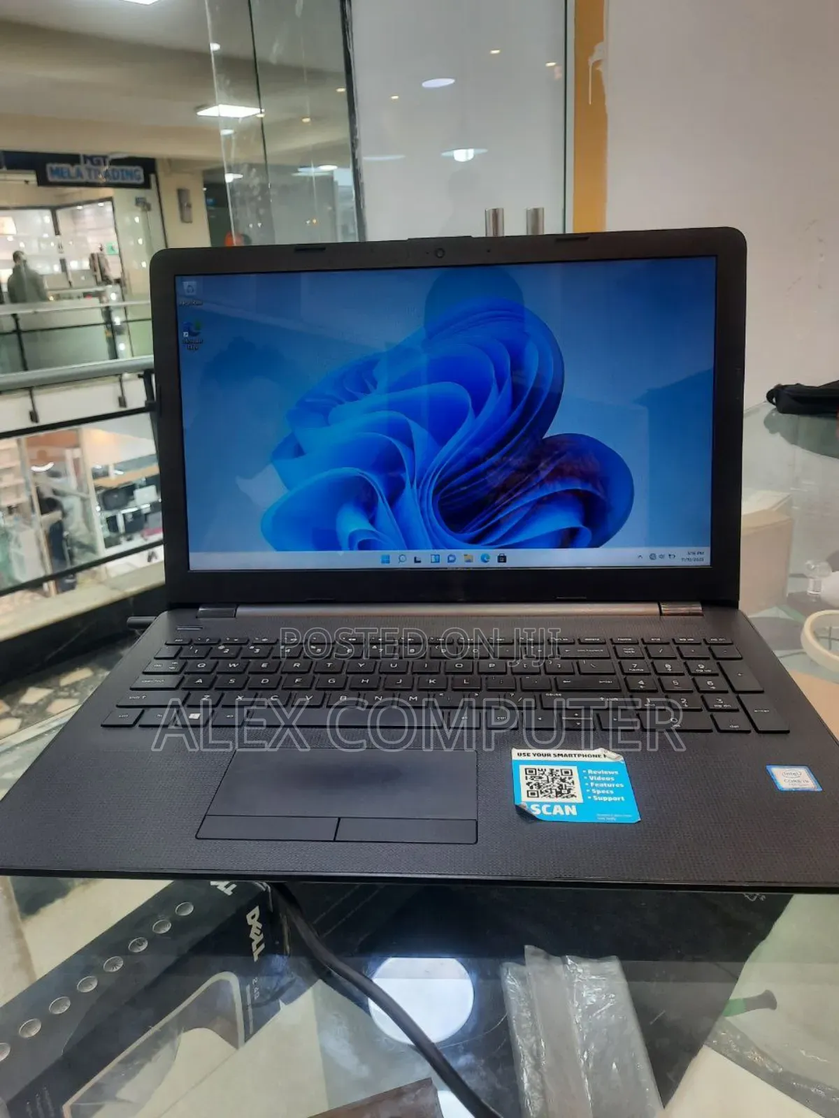 New Laptop HP Stream Notebook 8GB Intel Core i5 HDD 1T