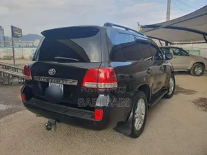 Toyota Land Cruiser 2013 Black