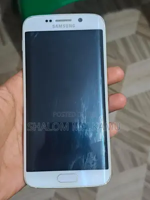 Photo - Samsung Galaxy S6 edge 32 GB White