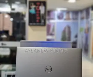 New Laptop Dell Precision 5570 16GB Intel Core I7 SSD 512GB