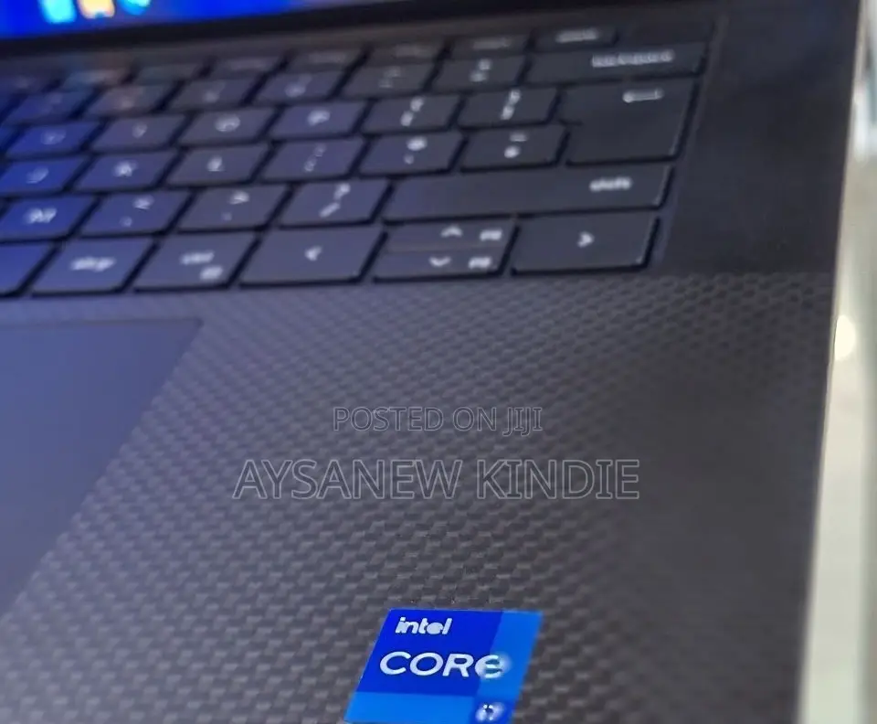 New Laptop Dell Precision 5570 16GB Intel Core I7 SSD 512GB