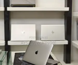 New Laptop Apple MacBook Pro 2016 16GB Intel Core I7 SSD 512GB