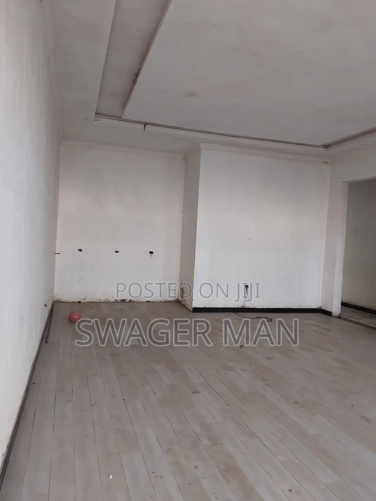 6bdrm Villa in Tafo, Yeka for sale