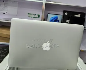 New Laptop Apple MacBook Air 2013 4GB Intel Core I5 SSD 256GB