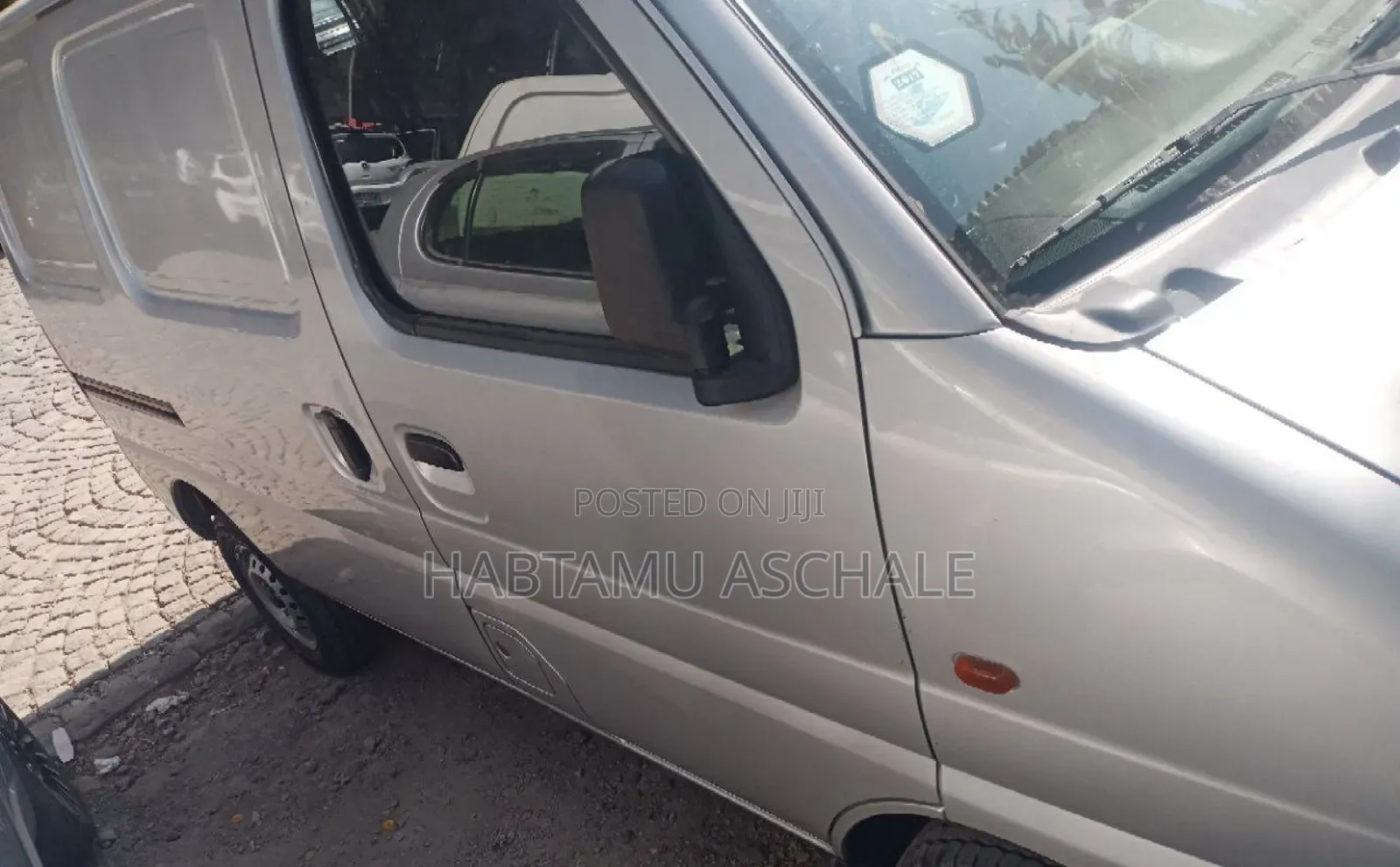 Suzuki EV 2023 Silver