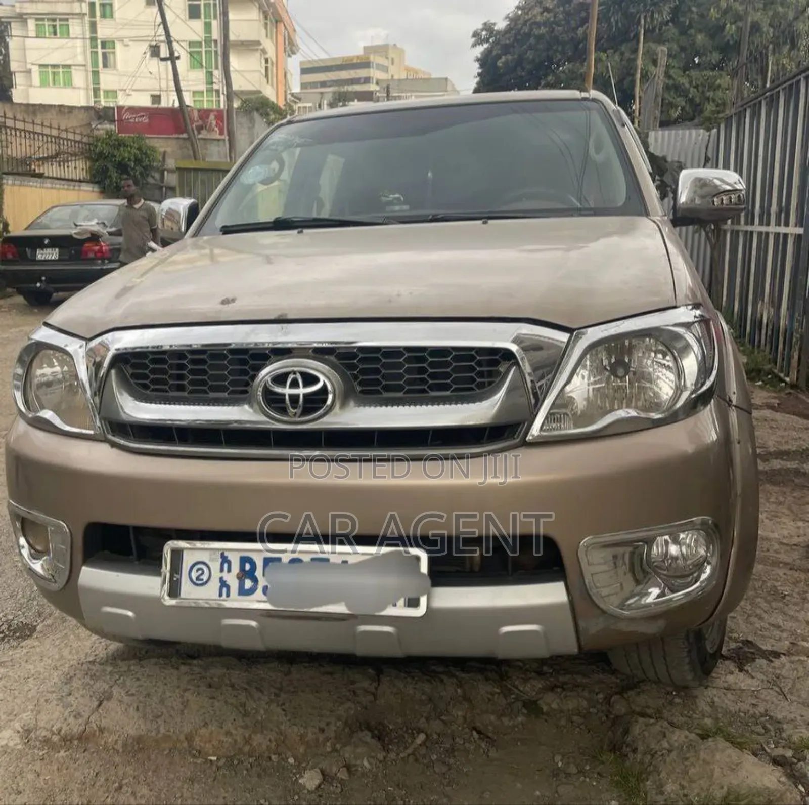 Toyota Hilux 2012 White