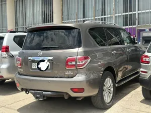 Nissan Patrol 2017 Gray