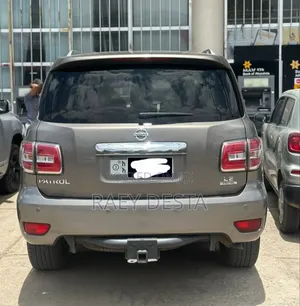 Nissan Patrol 2017 Gray