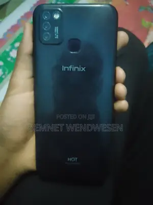 Photo - Infinix Hot 10 Lite 32 GB Black