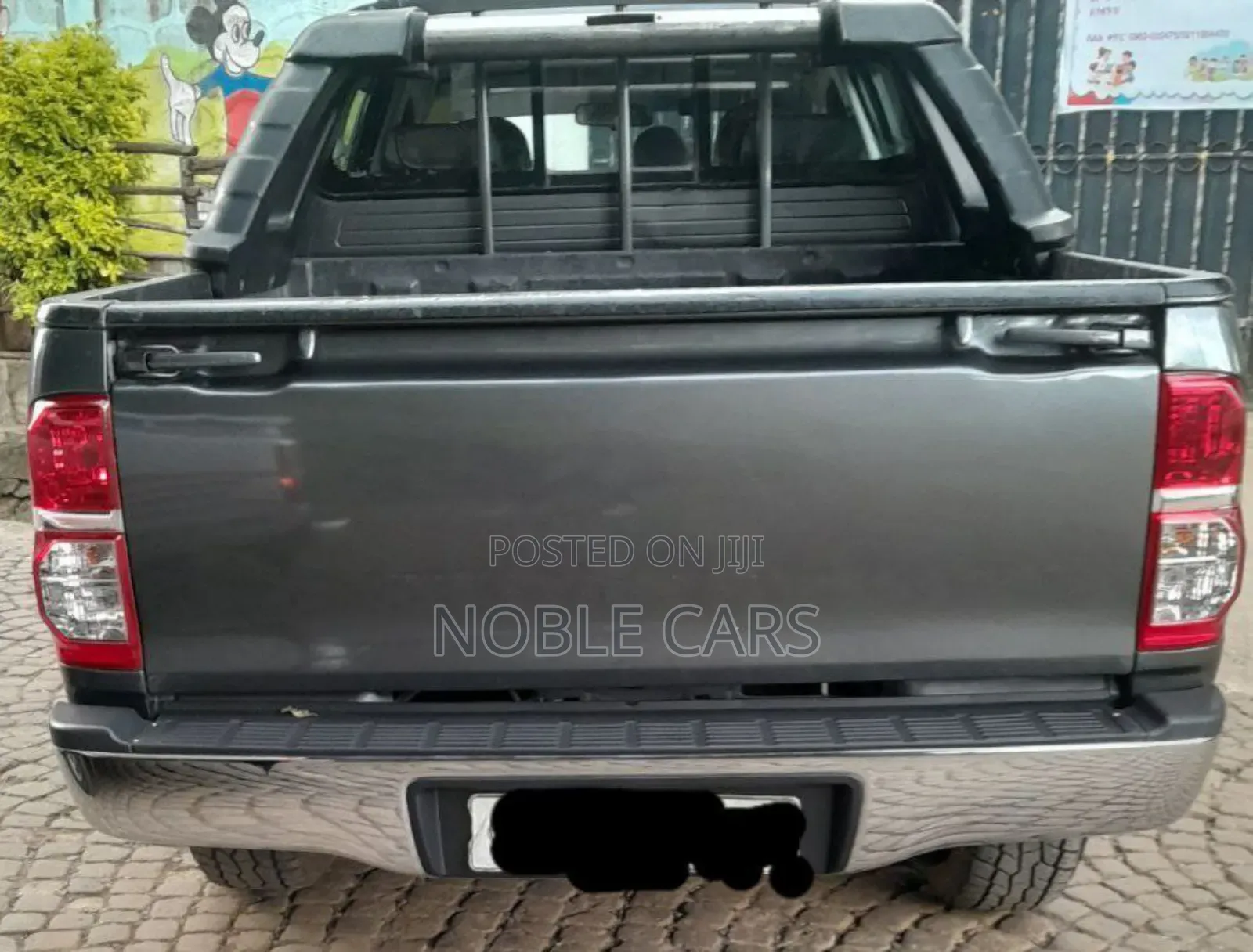 Toyota Hilux 2013 Gray