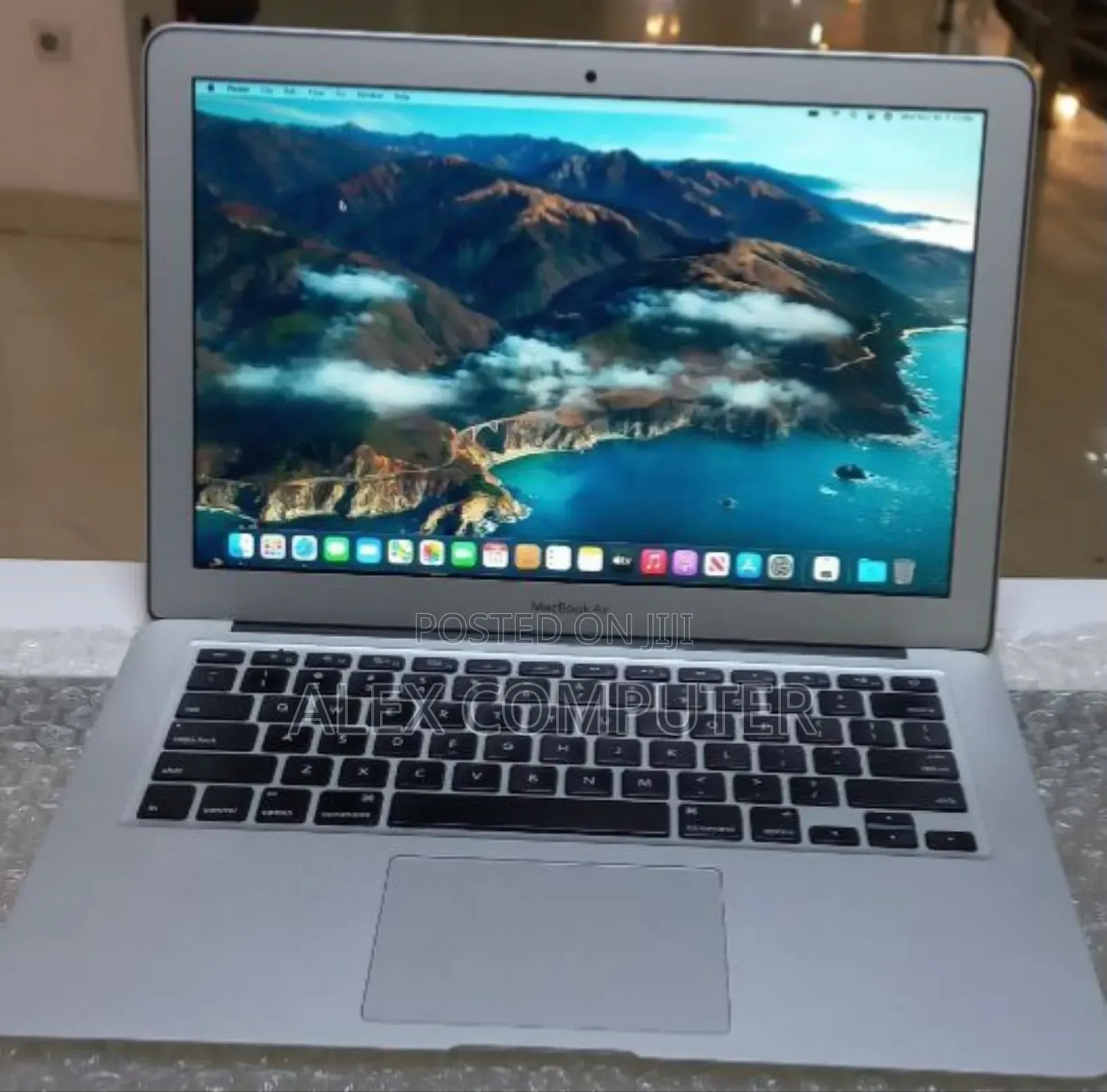 New Laptop Apple MacBook Air 2014 4GB Intel Core I5 SSD 256GB