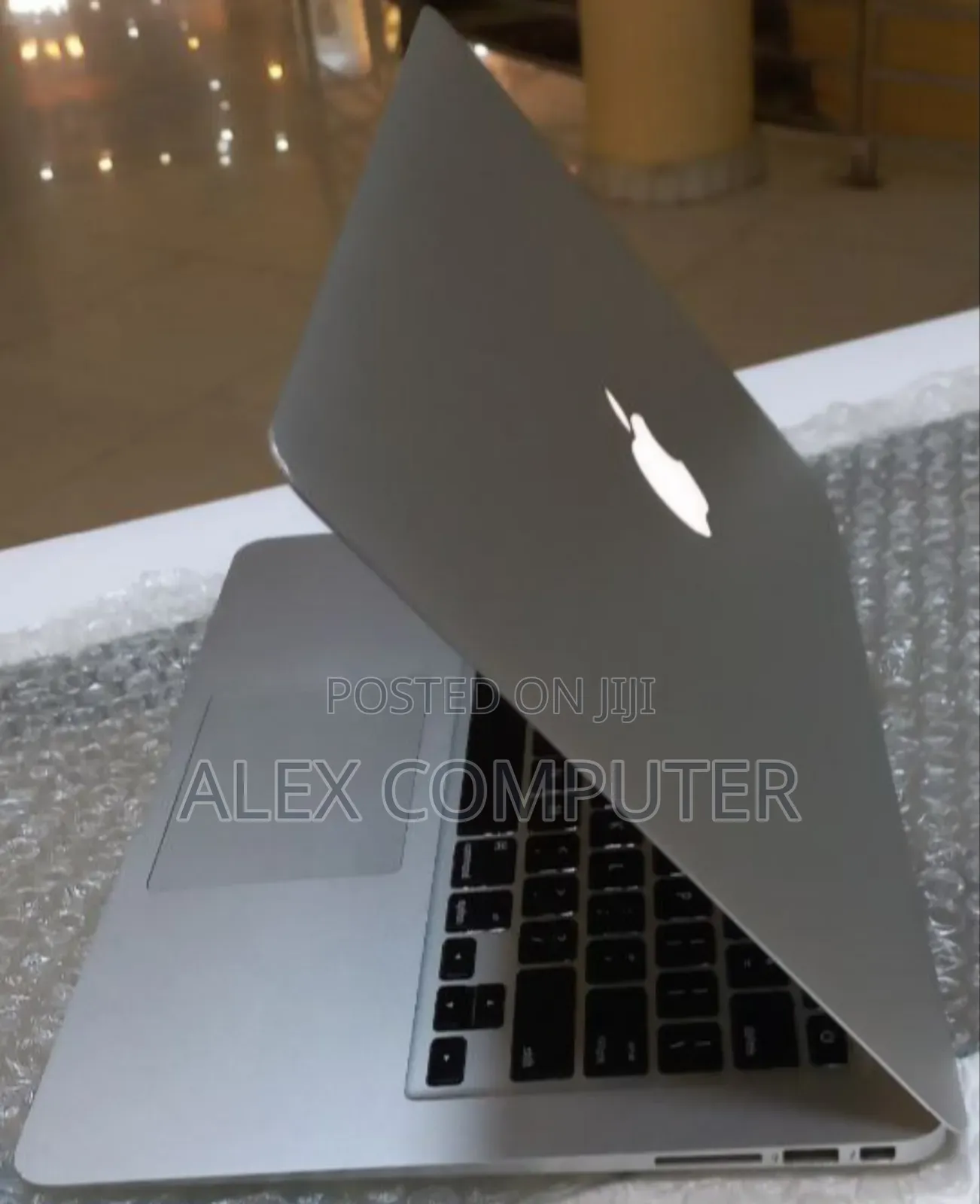 New Laptop Apple MacBook Air 2014 4GB Intel Core I5 SSD 256GB