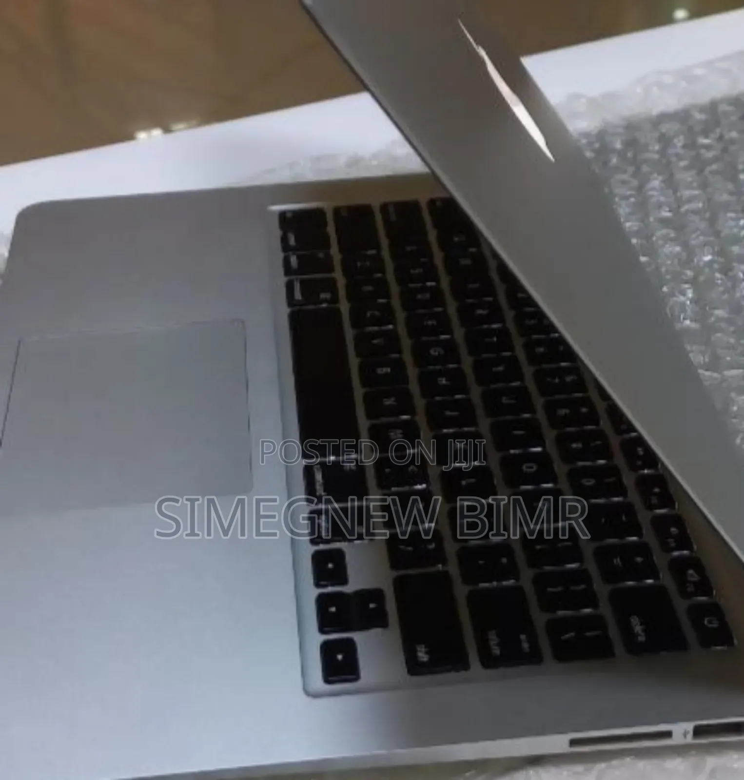 New Laptop Apple MacBook 2014 4GB Intel Core i5 SSD 256GB