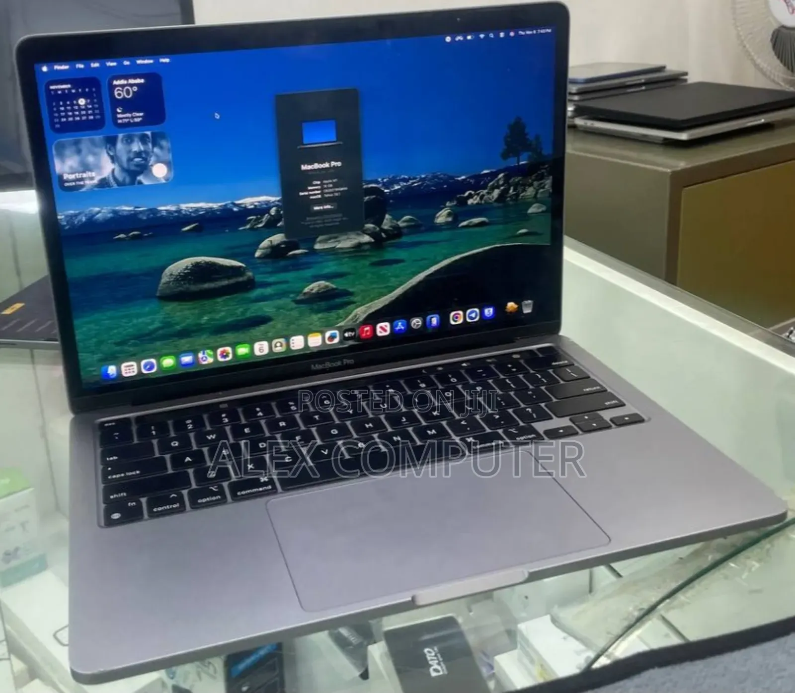 New Laptop Apple MacBook Pro M1 16GB Apple M1 Pro SSD 256GB