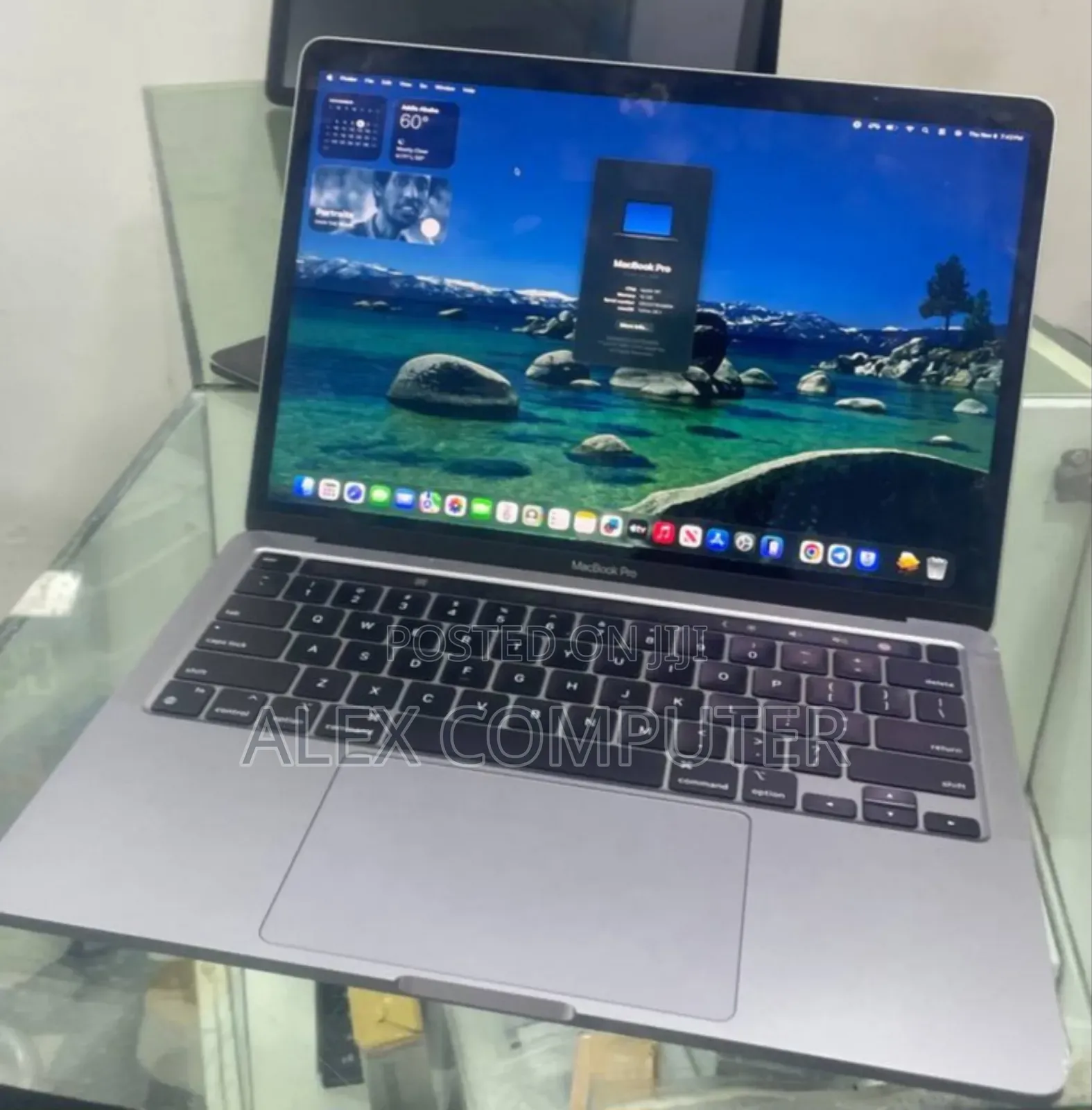 New Laptop Apple MacBook Pro M1 16GB Apple M1 Pro SSD 256GB