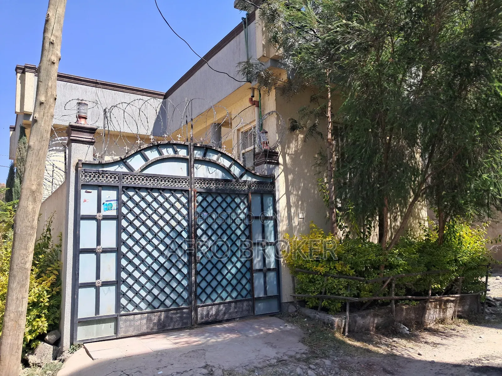 Furnished 3bdrm House in Alem Bank, Akaky Kaliti for sale