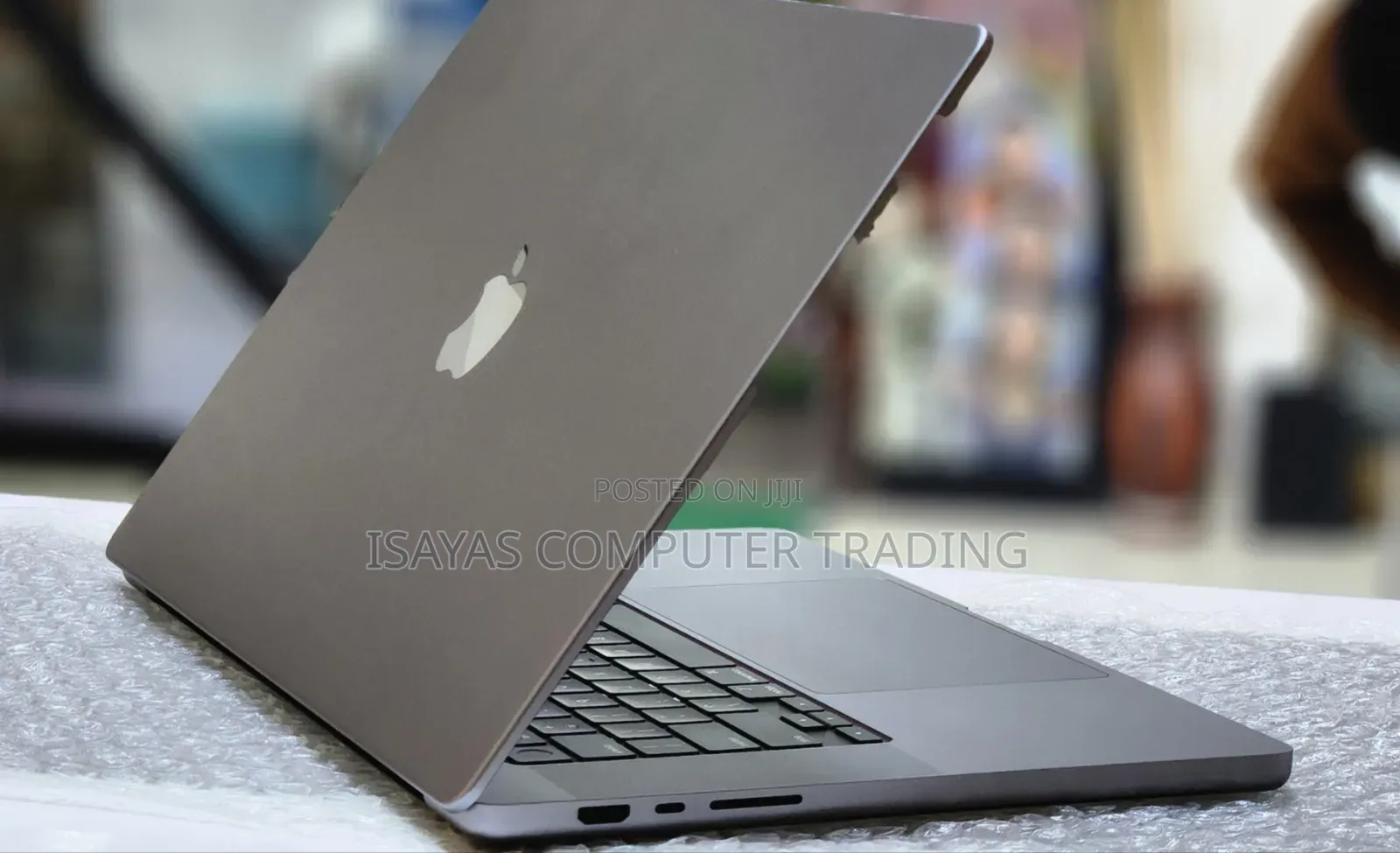 New Laptop Apple MacBook Pro M1 32GB SSD 512GB
