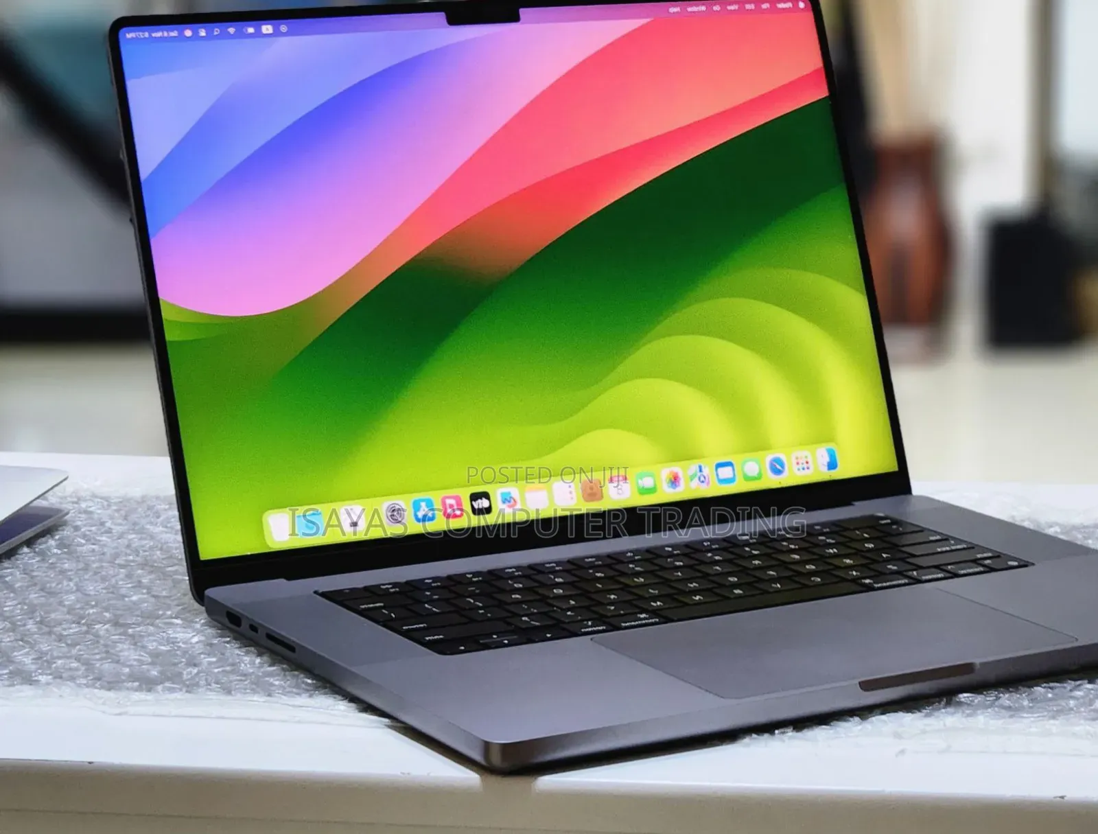 New Laptop Apple MacBook Pro M1 32GB SSD 512GB