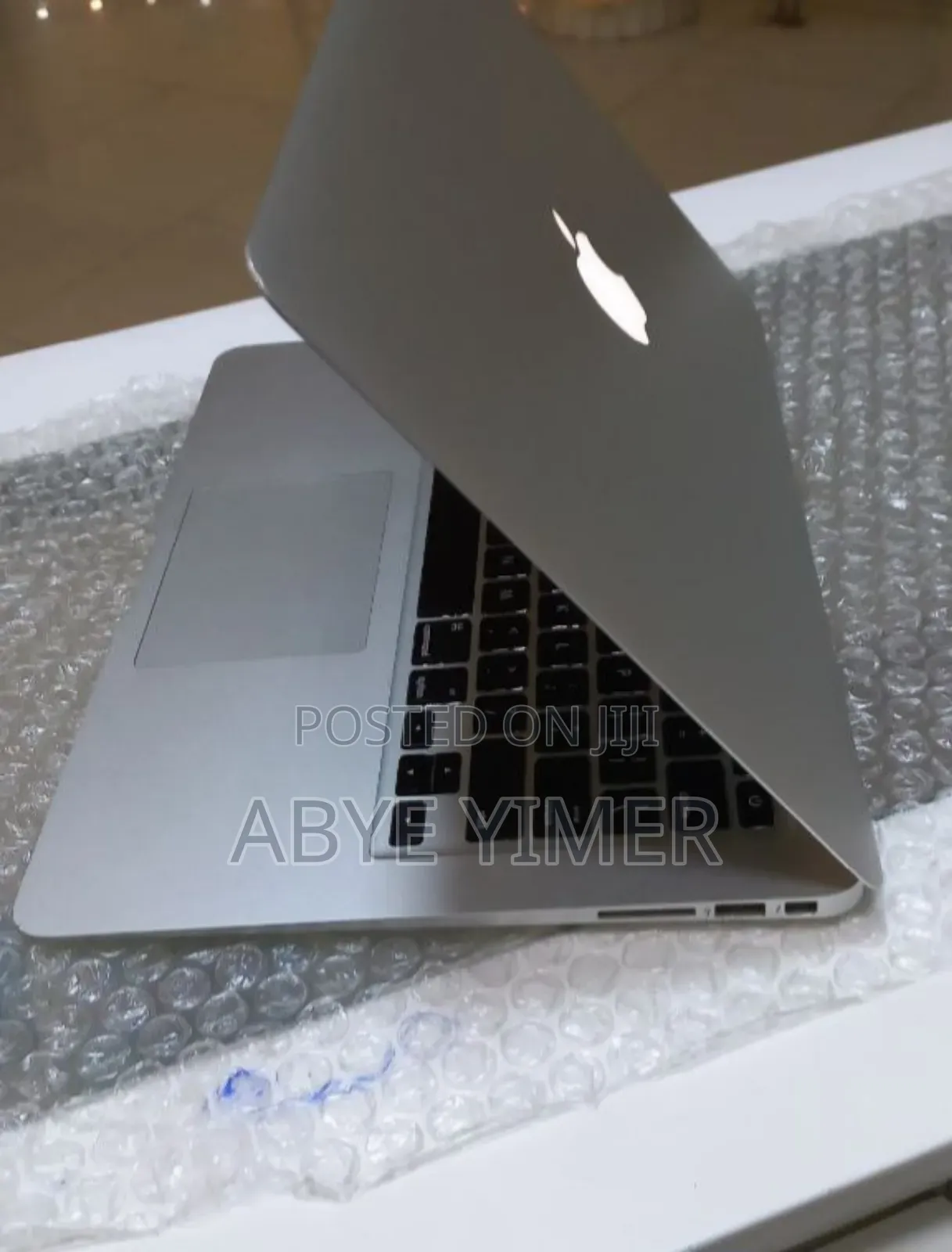 New Laptop Apple MacBook Air 2014 4GB Intel Core I5 SSD 256GB