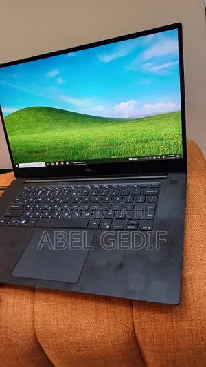 New Laptop Dell Precision 5540 16GB Intel Core I7 SSD 512GB