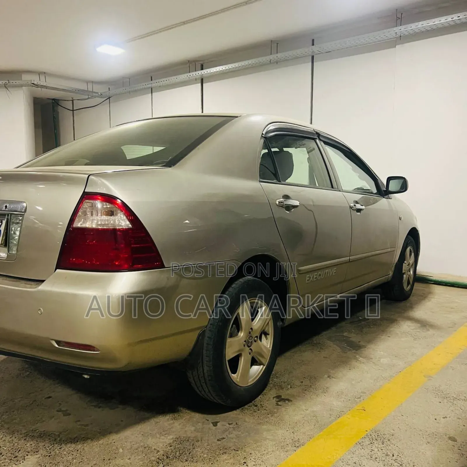 Toyota Corolla 2005 Yellow