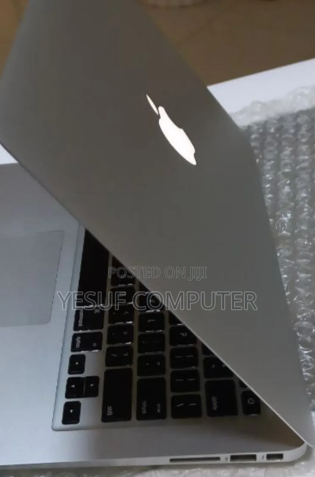 New Laptop Apple MacBook Air 2014 4GB Intel Core I5 SSD 256GB