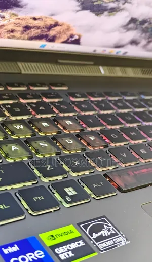 New Laptop Asus ROG Strix G15 16GB Intel Core I9 SSD 1T