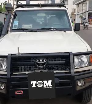 Photo - Toyota Land Cruiser 2018