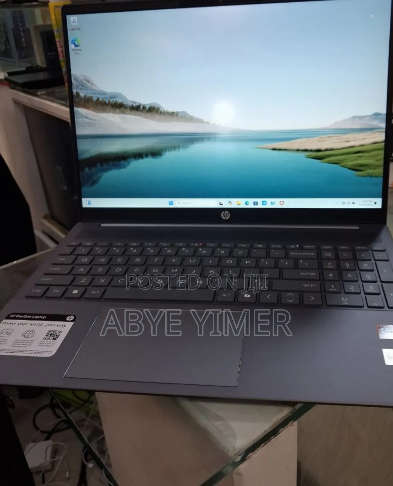 New Laptop HP Pavilion 15 8GB AMD Ryzen 5 SSD 512GB