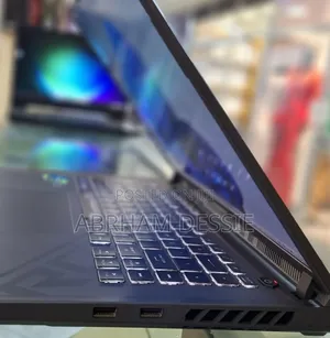 New Laptop Asus 16GB Intel Core I7 SSD 1T