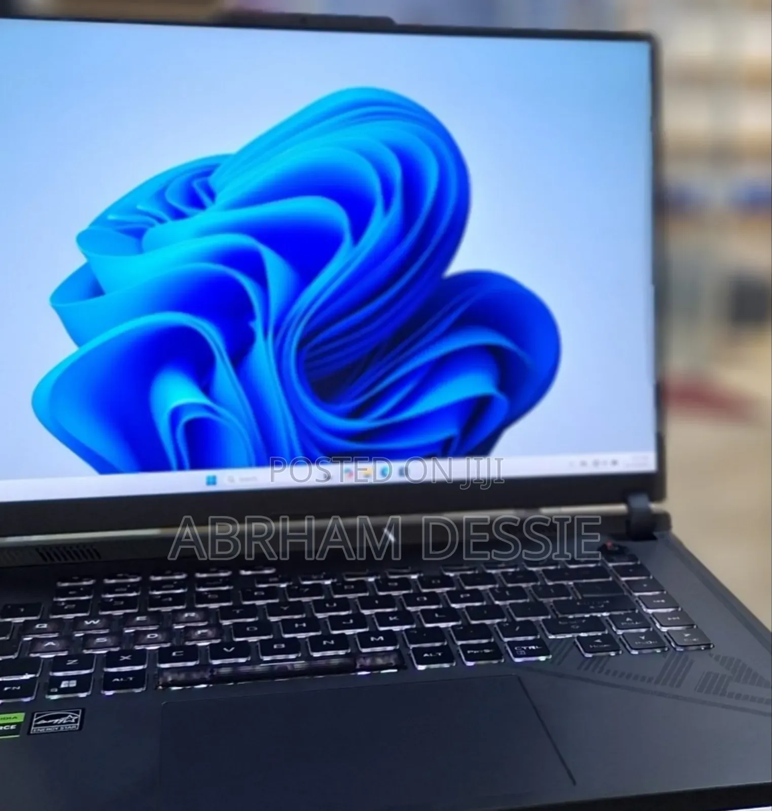 New Laptop Asus 16GB Intel Core I7 SSD 1T