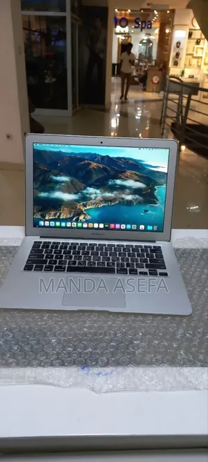 New Laptop Apple MacBook Air 2014 4GB Intel Core I5 SSD 256GB