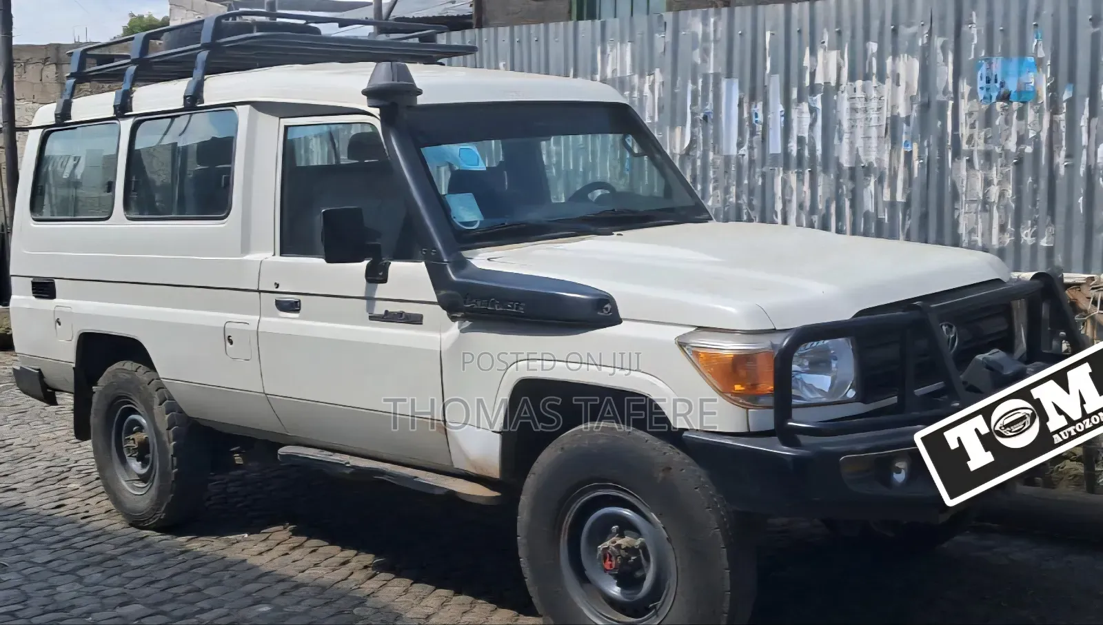 Toyota Land Cruiser 2016 White