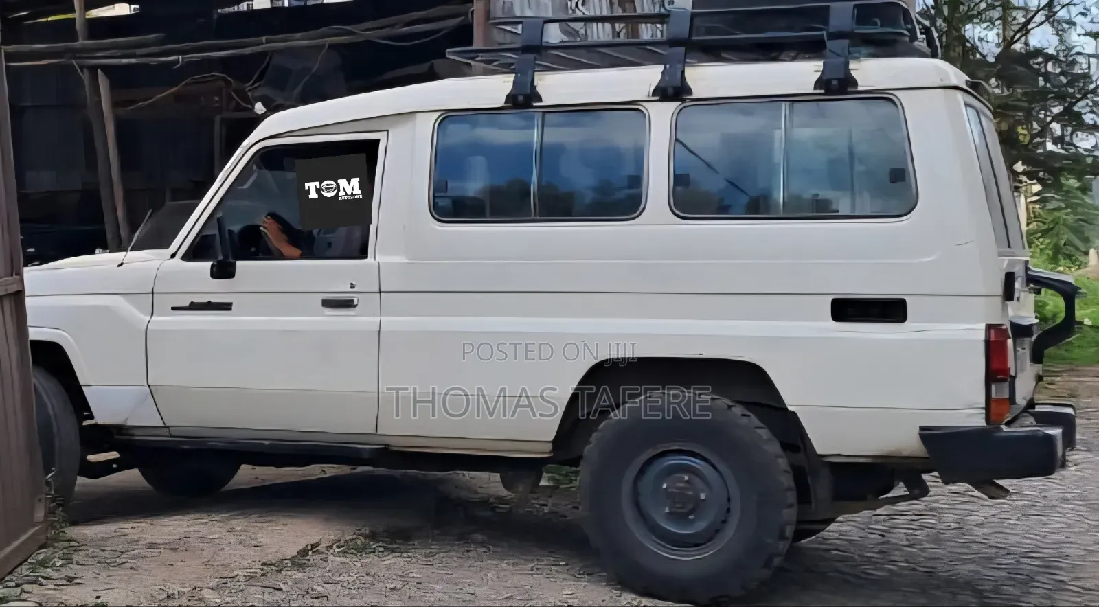 Toyota Land Cruiser 2016 White