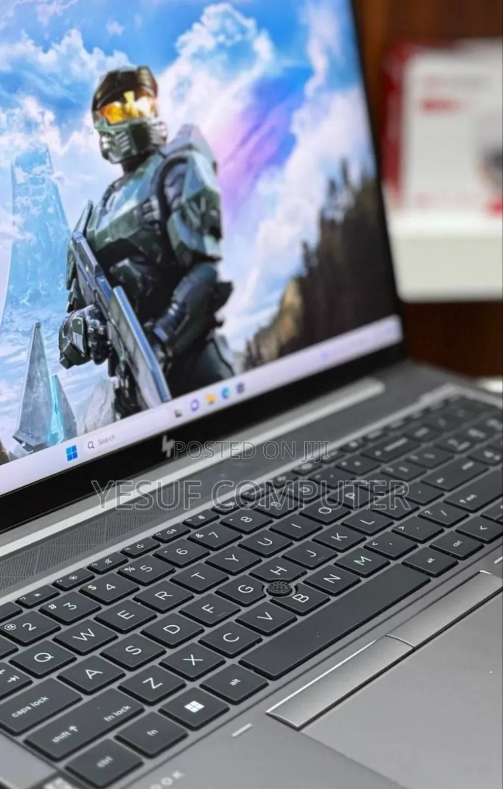 New Laptop HP ZBook Firefly G8 16GB Intel Core I7 SSD 512GB